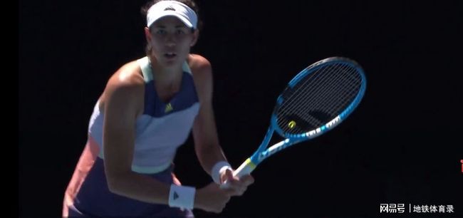 拜仁球衣与可乐包装的撞衫