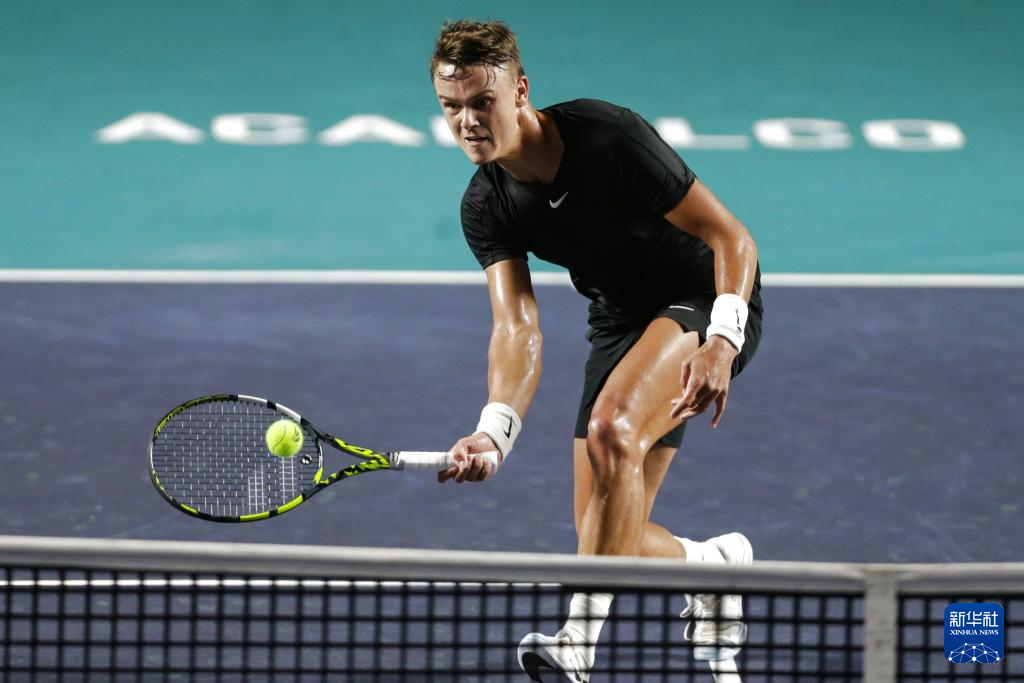 不断增大 不断增大