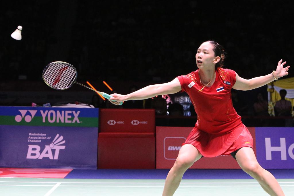 巴萨再次接 巴萨再次接