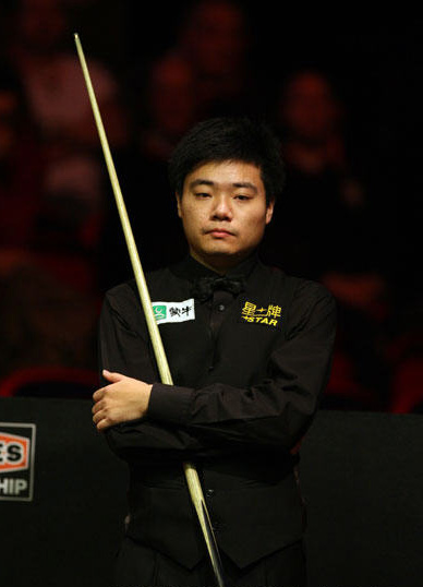 机会来了？巴萨中场巴勃罗-托雷晒健身房加练照片